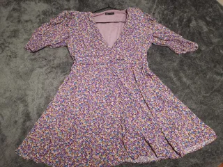 Vestido Zara floral morado talla XL