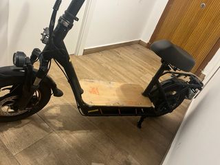 Patinete Eléctrico con Asiento