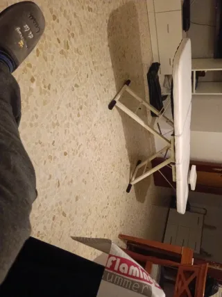 Camilla estética blanca casi nueva