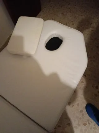 Camilla estética blanca casi nueva