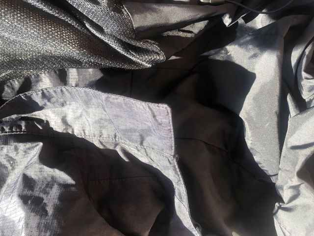 Chaqueta Columbia Negra con Cremallera