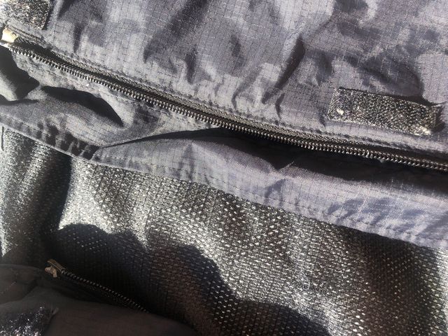 Chaqueta Columbia Negra con Cremallera