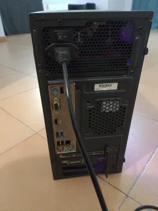 Torre PC Gaming RGB Negra