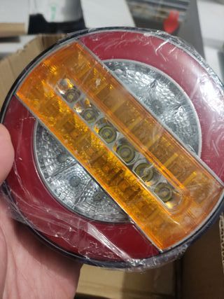 2 Luces Traseras LED 12v y 24V Camión Remolque