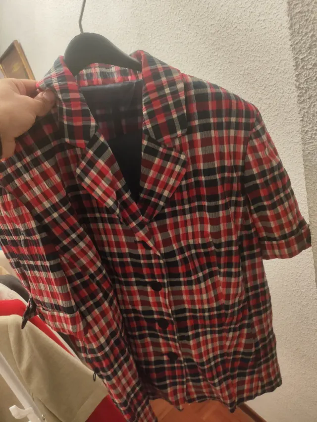 Conjunto vintage cuadros chaqueta y falda