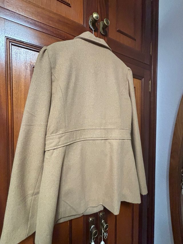 Abrigo paño beige