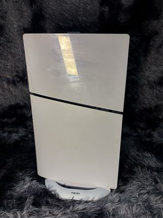 PS5 + Controller + Supporto Verticale LED + Regalo