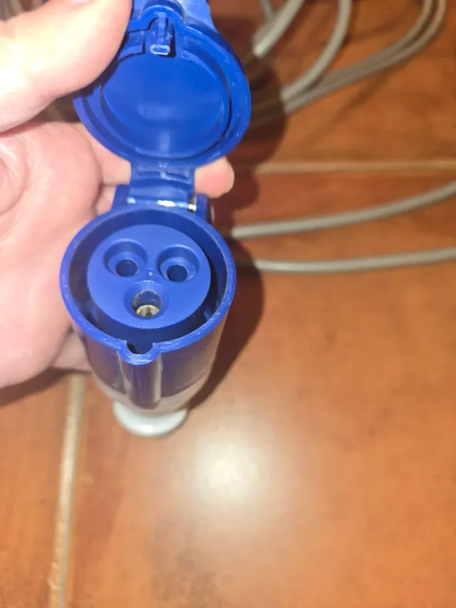 Enchufe ZNPON 250V IP44