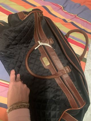 Mochila de viaje negra grande
