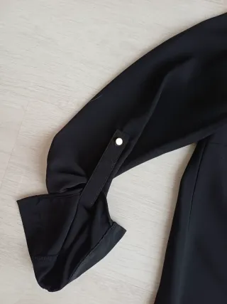 Camisa negra manga larga