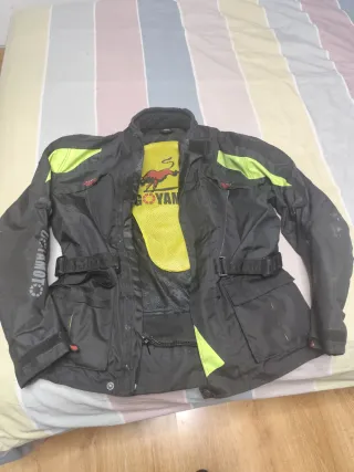 Chaqueta Moto Negra con Protecciones