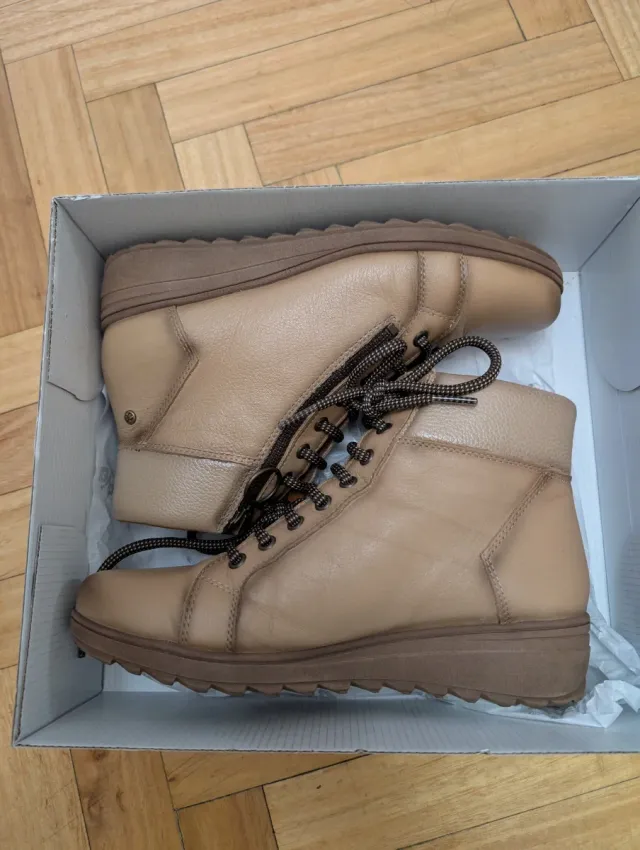 Botines mujer beige y marrón