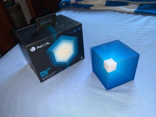 Altavoz NGS Roller Cube Blue LED