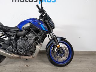 YAMAHA MT 07 2024