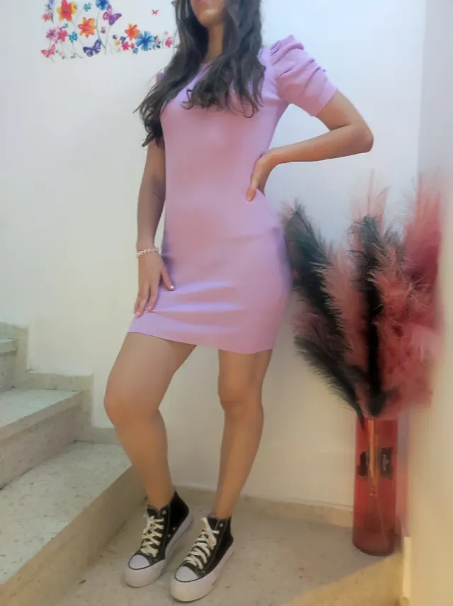 Vestido lila ajustado t36 manga abullonada