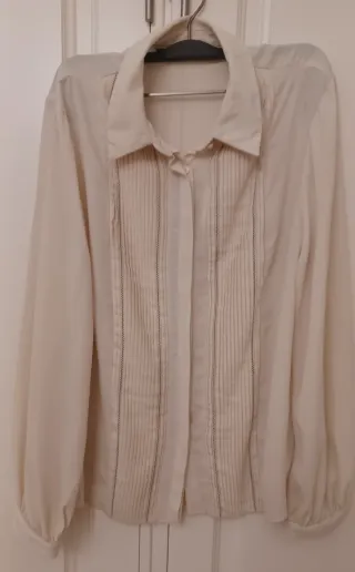 Conjunto Zara blusa y falda beige