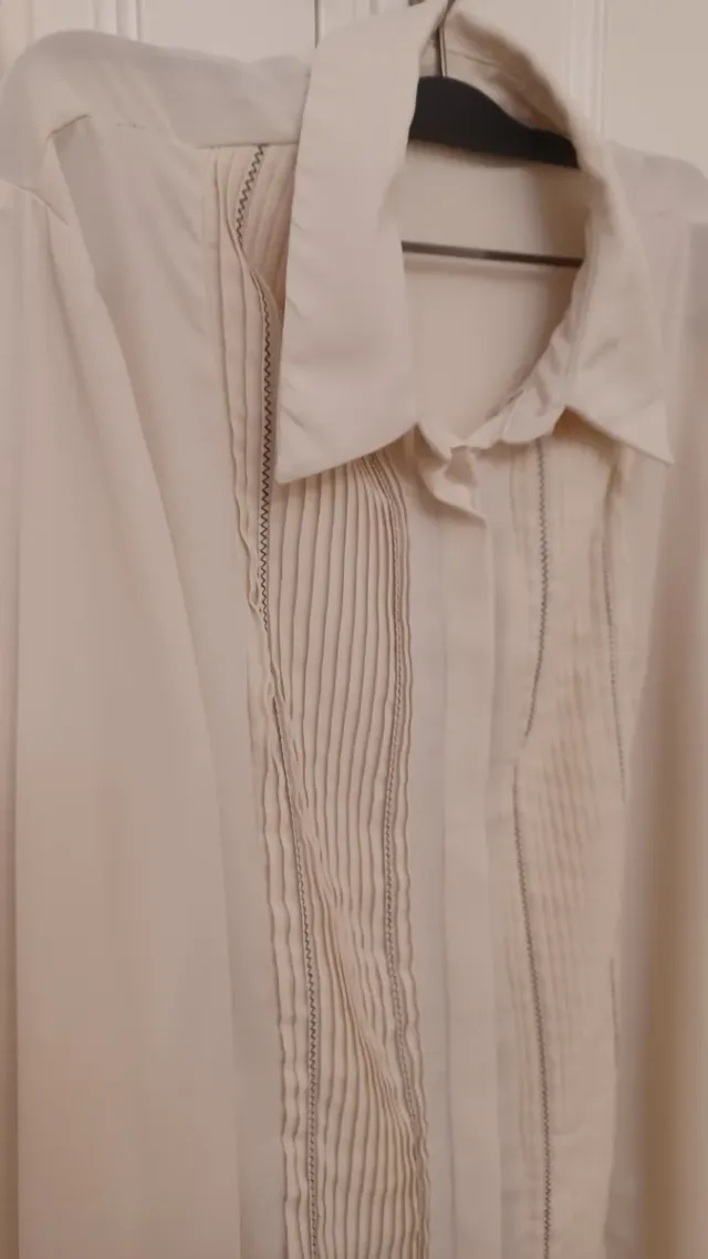 Conjunto Zara blusa y falda beige