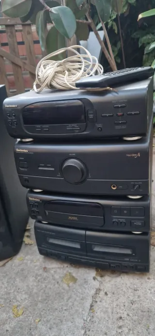 Equipo de sonido Technics negro Modelo ST-CH505