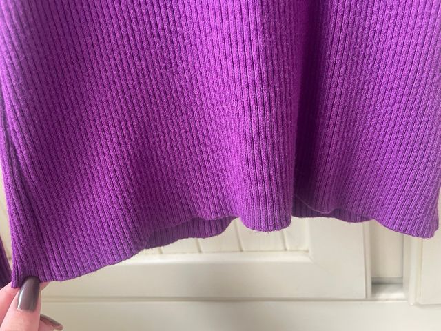 Jersey cuello alto morado