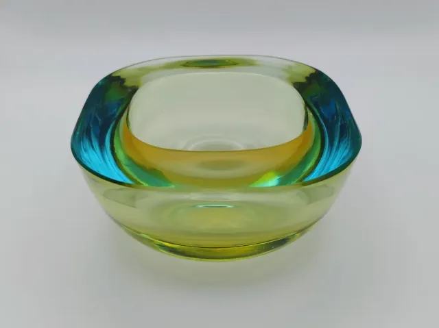 Posacenere Vetro Sommerso Uranio Murano