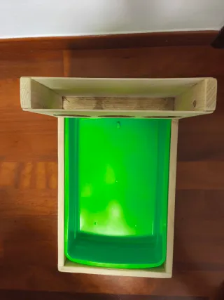 Lettiera con fieniera in legno per conigli