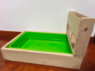 Lettiera con fieniera in legno per conigli