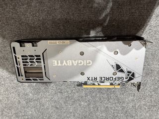 Gigabyte RTX 3070 Tarjeta Gráfica con Coil Wine