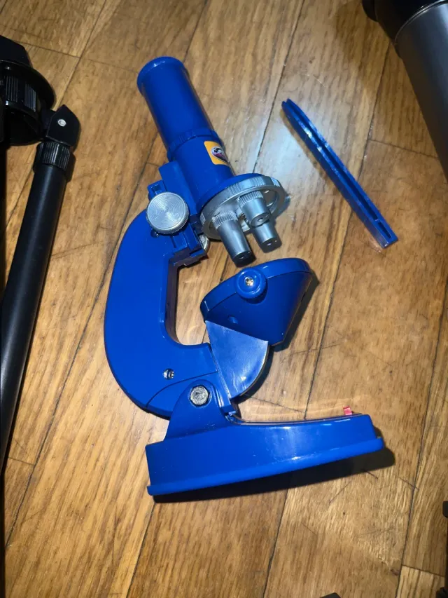 Telescopio y Microscopio de Ciencia