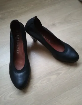 Zapatos de tacón Hispanitas. Número 38