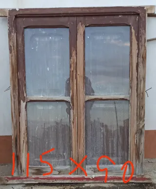 Puertas y ventanas de madera