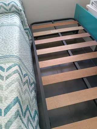 Cama nido negro y turquesa