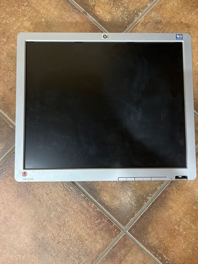 Monitor HP sin soporte