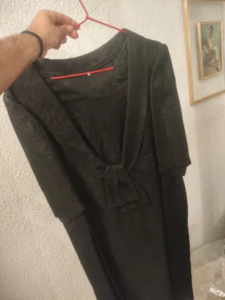 Elegante vestido vintage negro