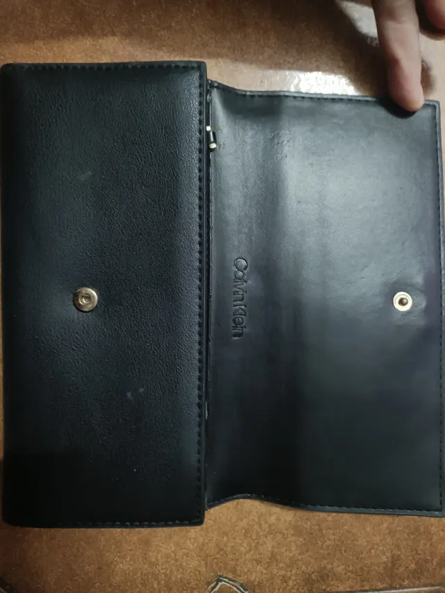 Cartera Calvin Klein Negra