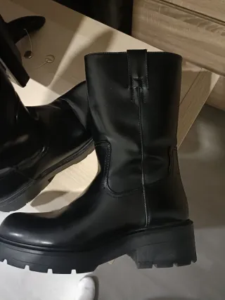 Botas altas negras