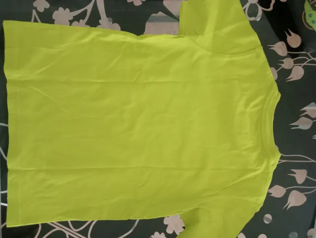 Camiseta Nike verde lima 6-8 años