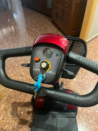 Moto eléctrica para tercera edad