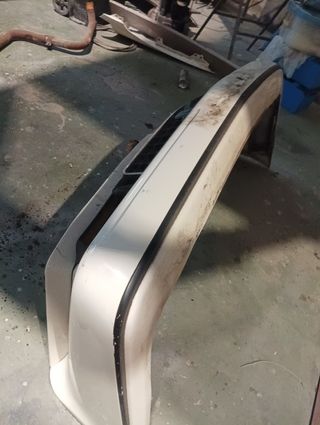 Volvo 480 turbo defensa delantero