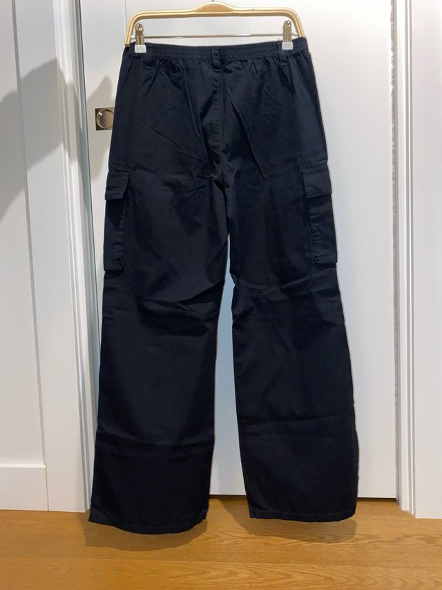 Pantalones cargo H&M negros talla 36