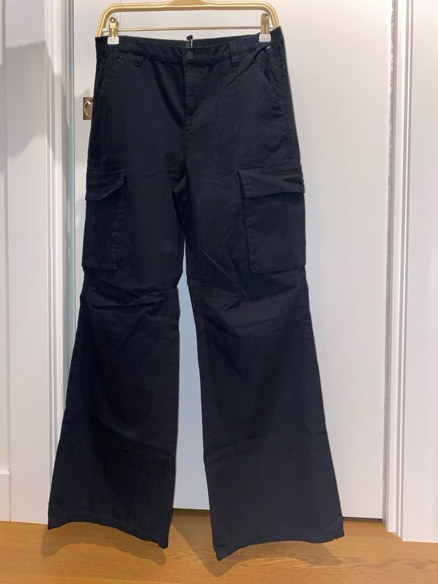 Pantalones cargo H&M negros talla 36