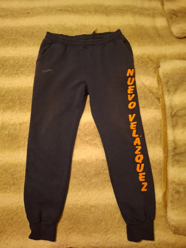 Sudadera & Camiseta L y Pantalon corto S & M