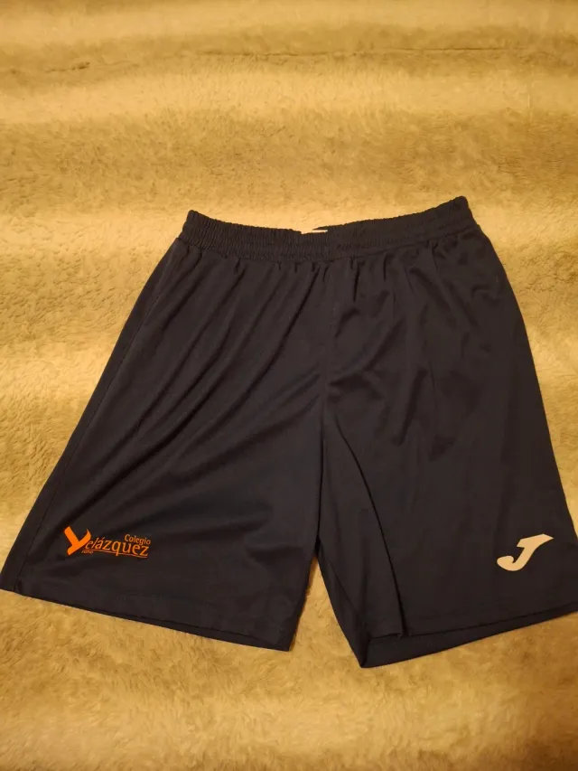 Sudadera & Camiseta L y Pantalon corto S & M