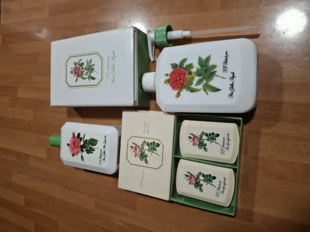 Avon Vintage Set de Jabones y Loción