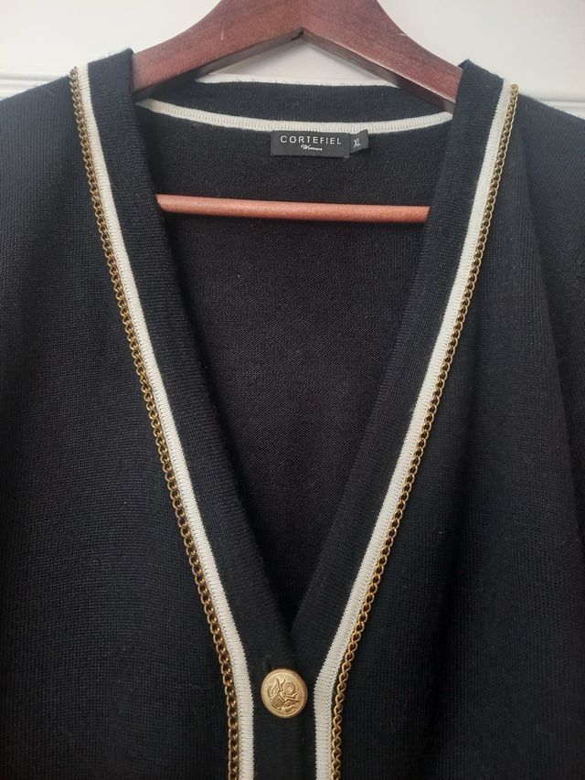 Jersey Cortefiel estilo Chane negro M