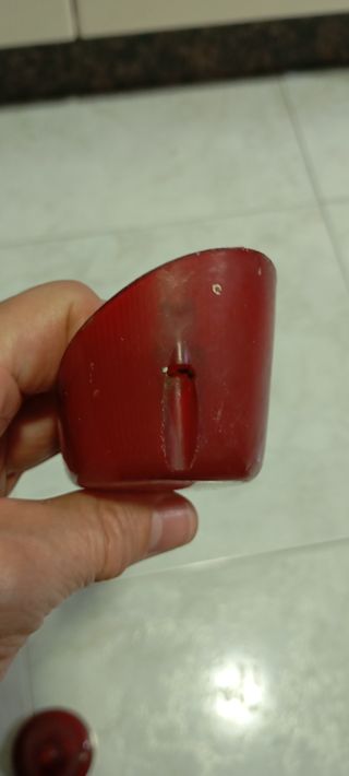 Luz trasera roja coche clásico Fiat Seat Faessa