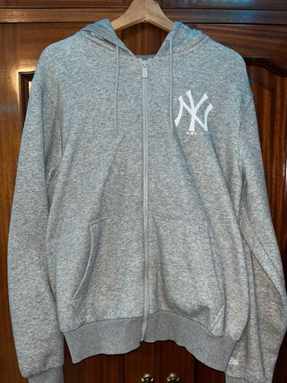 Sudadera New Era Yankees Gris