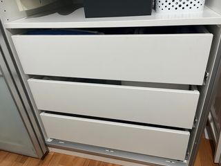 Guardaroba IKEA PAX con porte scorrevoli a specchio