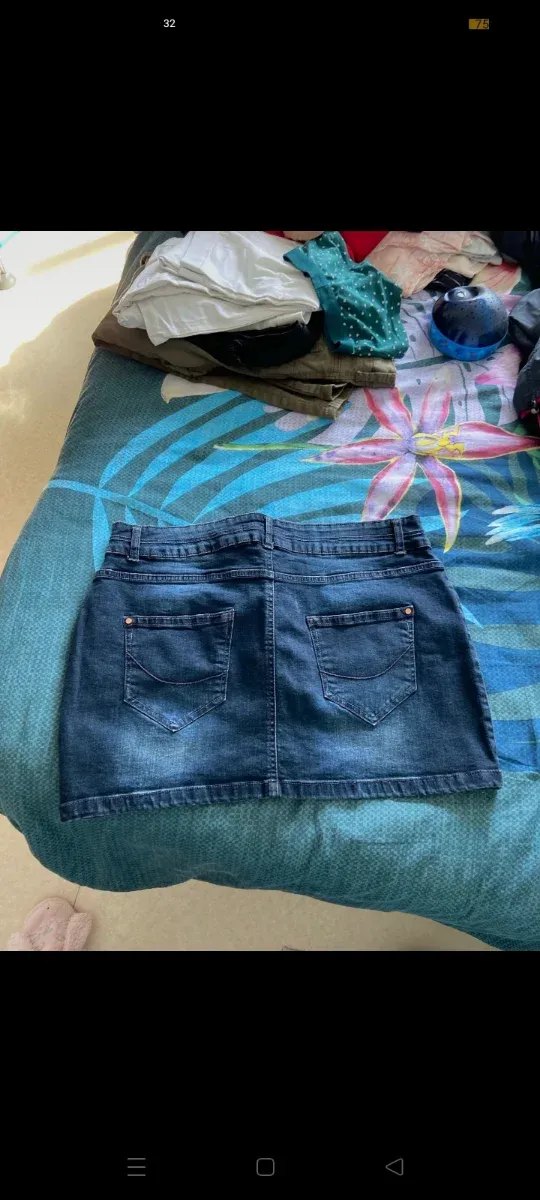 Falda vaquera azul talla 42