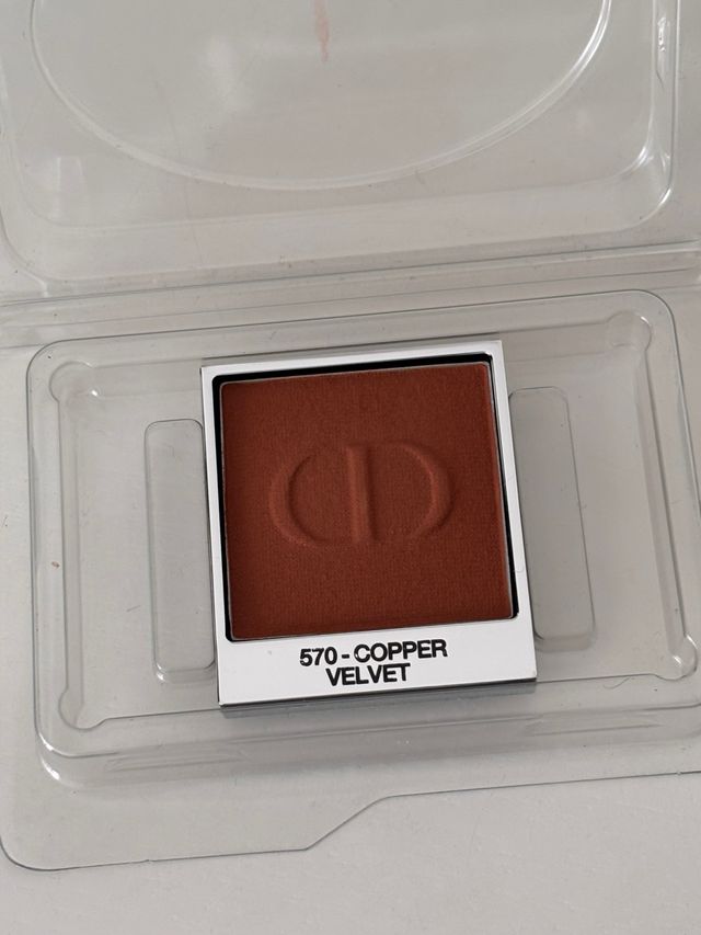 Sombra de ojos Dior 570 Copper Velvet