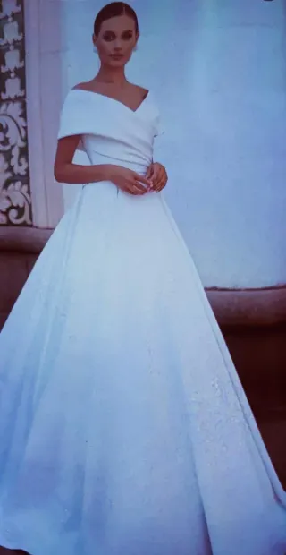 Vestido de Novia Blanco  clavaria/clavariesa